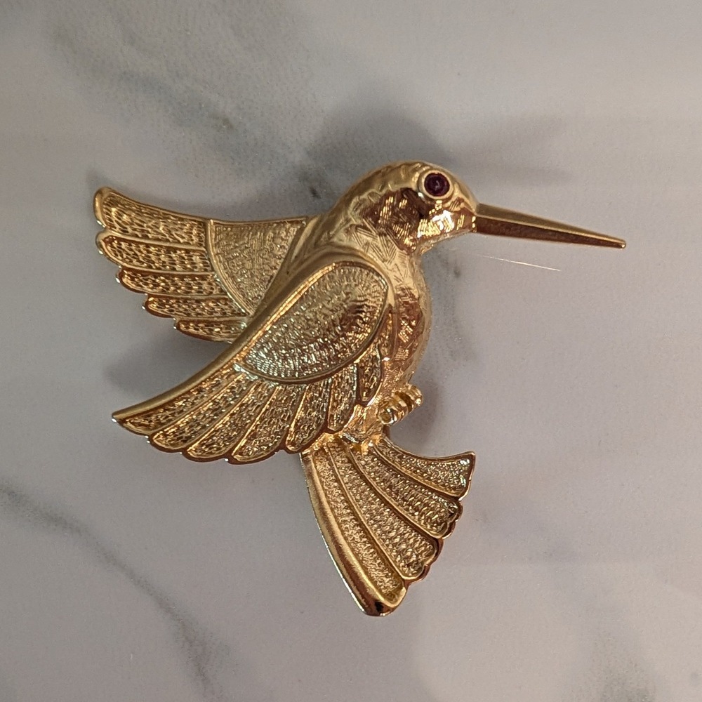 Vintage Avon Golden Hummingbird Pin Brooch Gold Tone Red Rhinestone Eye with Box